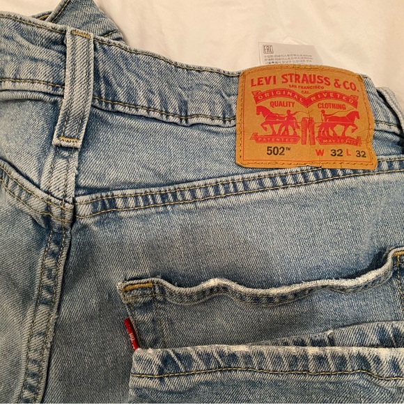 Men’s Levi’s Jeans - Picture 3 of 4